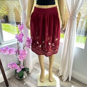 Antonio Melani Burgundy Embroidered Floral Pleated Midi Skirt Size 6 NWOT